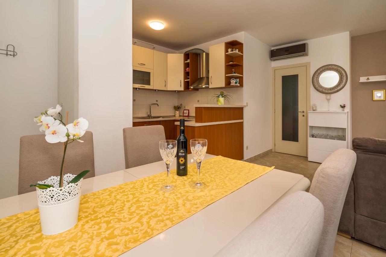 Luxury 1 Bedroom App Center&Balcony Free Parking Split Extérieur photo