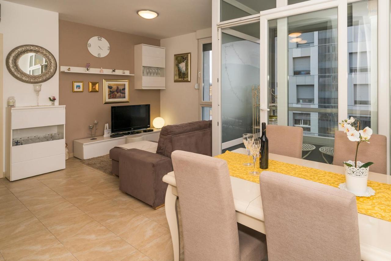 Luxury 1 Bedroom App Center&Balcony Free Parking Split Extérieur photo