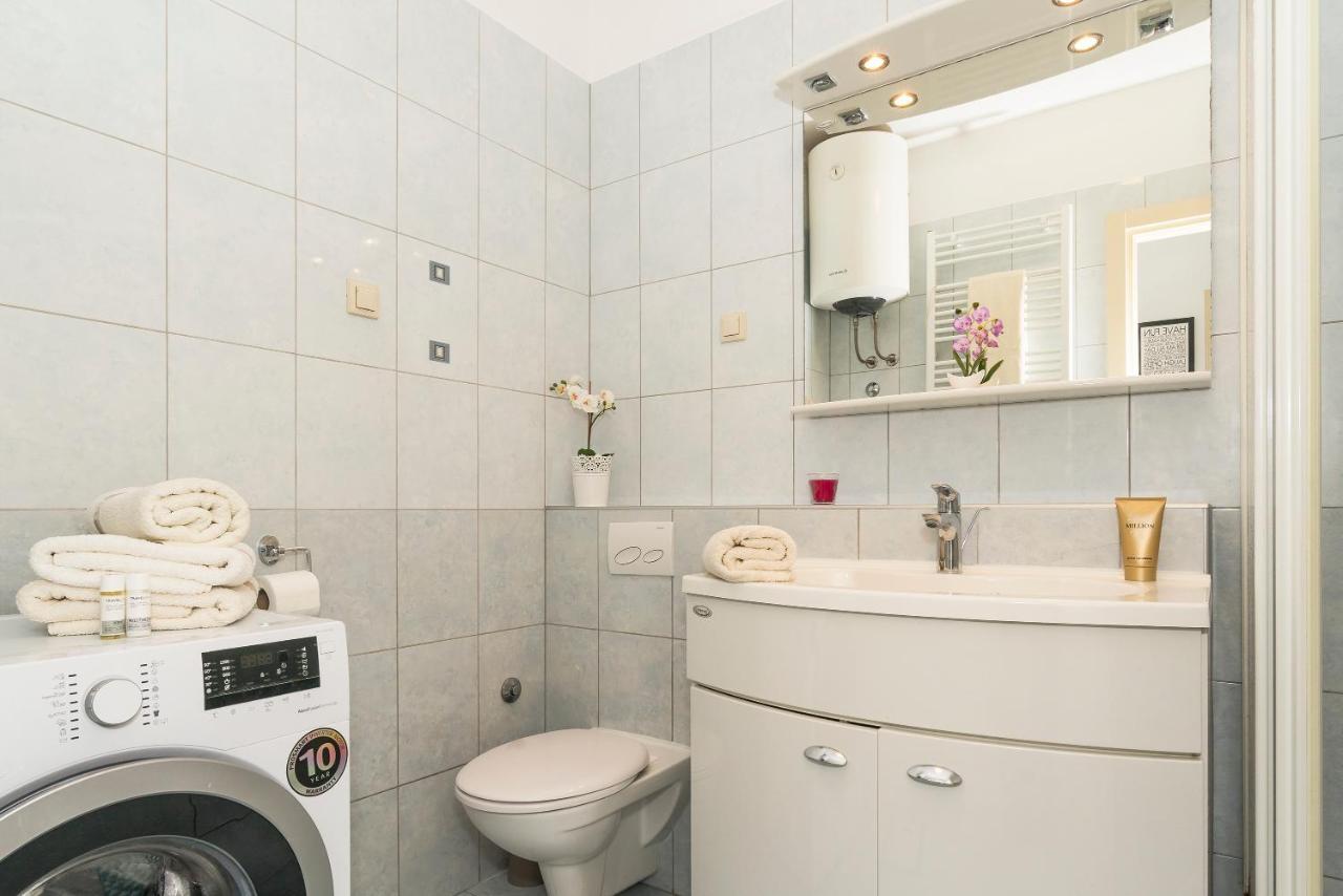 Luxury 1 Bedroom App Center&Balcony Free Parking Split Extérieur photo