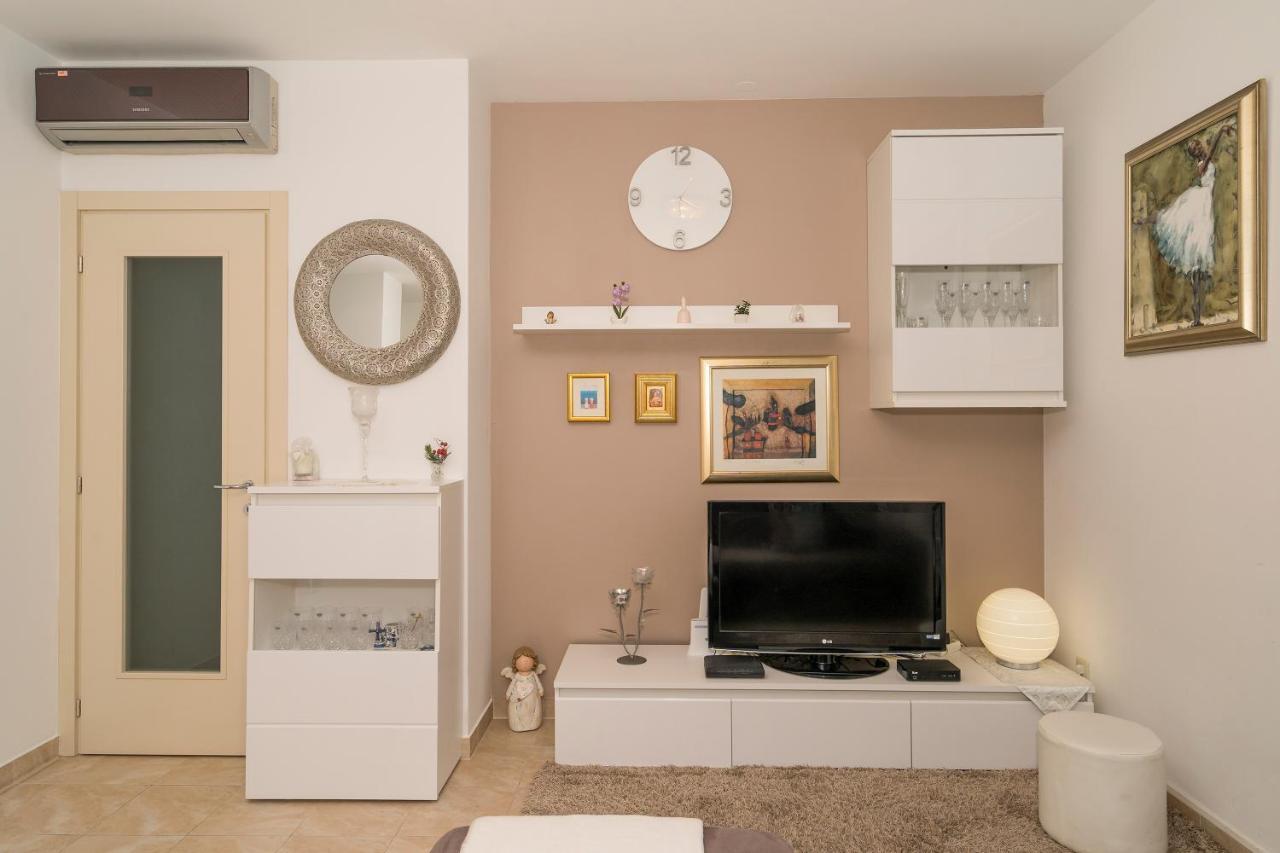 Luxury 1 Bedroom App Center&Balcony Free Parking Split Extérieur photo