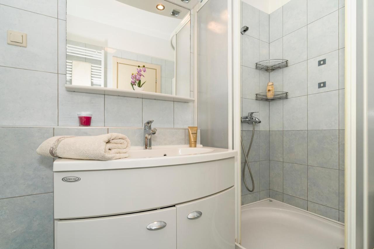 Luxury 1 Bedroom App Center&Balcony Free Parking Split Extérieur photo