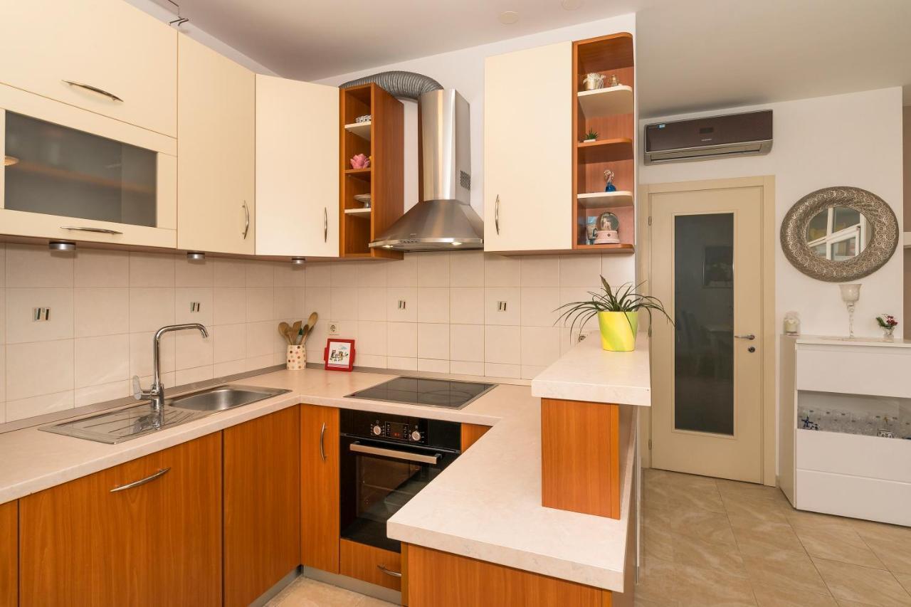 Luxury 1 Bedroom App Center&Balcony Free Parking Split Extérieur photo